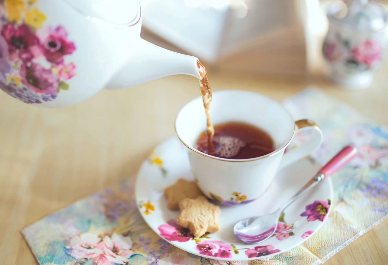 لاغری با چای آلبالو