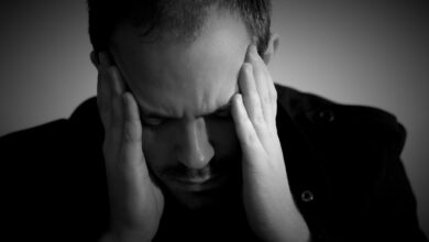 افسردگی دلایل فیزیکی هم دارد (2 نکته مهم)