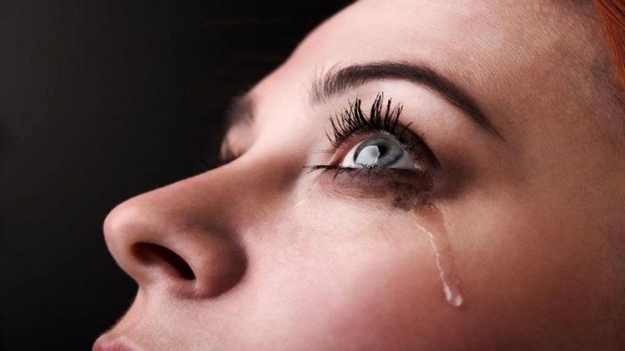 دلیل اصلی آبریزش چشم چیست و چگونه درمان می شود ؟ (2 نکته مهم) دلیل اصلی آبریزش چشم چیست و چگونه درمان می شود ؟ (2 نکته مهم)