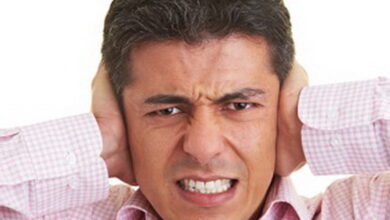 راه های موثر برای رهایی از گرفتگی گوش (2 نکته مهم)
