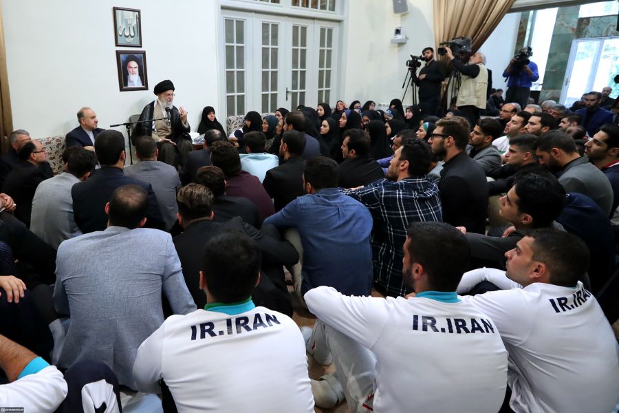 سخنانی پند آموز از رهبر معظم انقلاب درباره ورزش کردن سخنانی پند آموز از رهبر معظم انقلاب درباره ورزش کردن