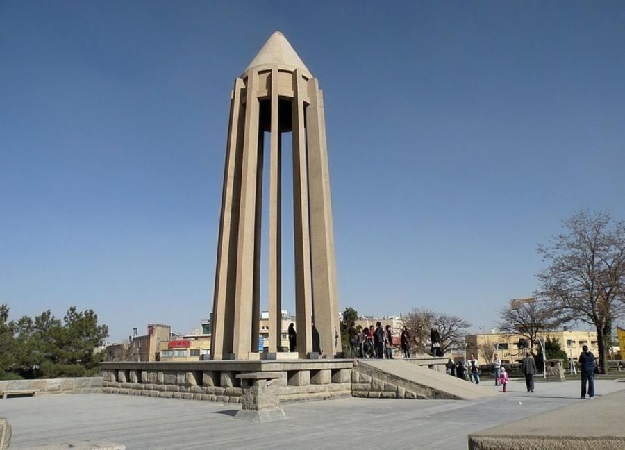 مرکز خرید زاگرس همدان : معرفی بلندترین برج‌ تجاری و اداری همدان (+ تصاویر)