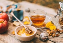 خواص نوشیدن چای و عسل ! (2 نکته مهم)