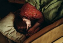 لیست خوراکی های بی نظیر برای داشتن خواب راحت (2 نکته مهم)
