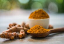 اثرات و فواید بی نظیر زردچوبه برای درمان کبد چرب (2 نکته مهم)