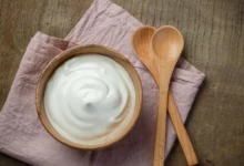 هر ۱۰۰ گرم ماست چقدر کالری دارد ؟ (2 نکته مهم)