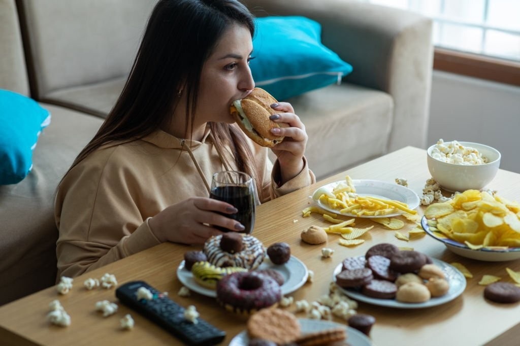 غلبه بر وسوسه خورردن خوراکیها