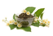 ۱۱ خاصیت شگفت انگیز چای گل یاس (2 نکته مهم)