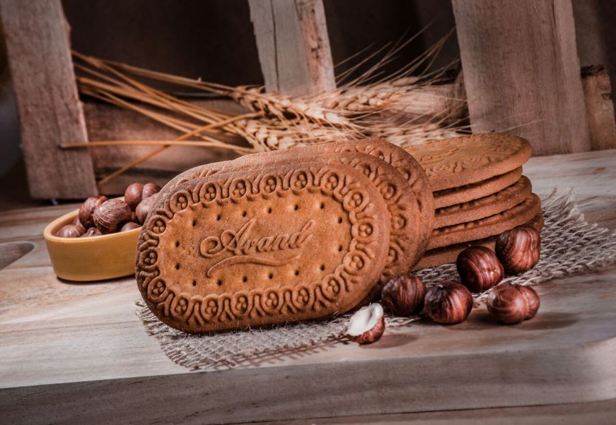 برترین نمونه های بیسکویت فندقی و مشخصات آن ها (2 نکته مهم)