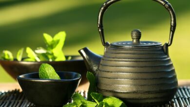 تداخل دارویی چای سبز و گل گاوزبان با داروهای شیمیایی،حتما بخوانید! (2 نکته مهم)
