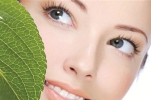 جنگ با سلاح گیاهی تا ازبین بردن آخرین جوش صورت! (2 نکته مهم)