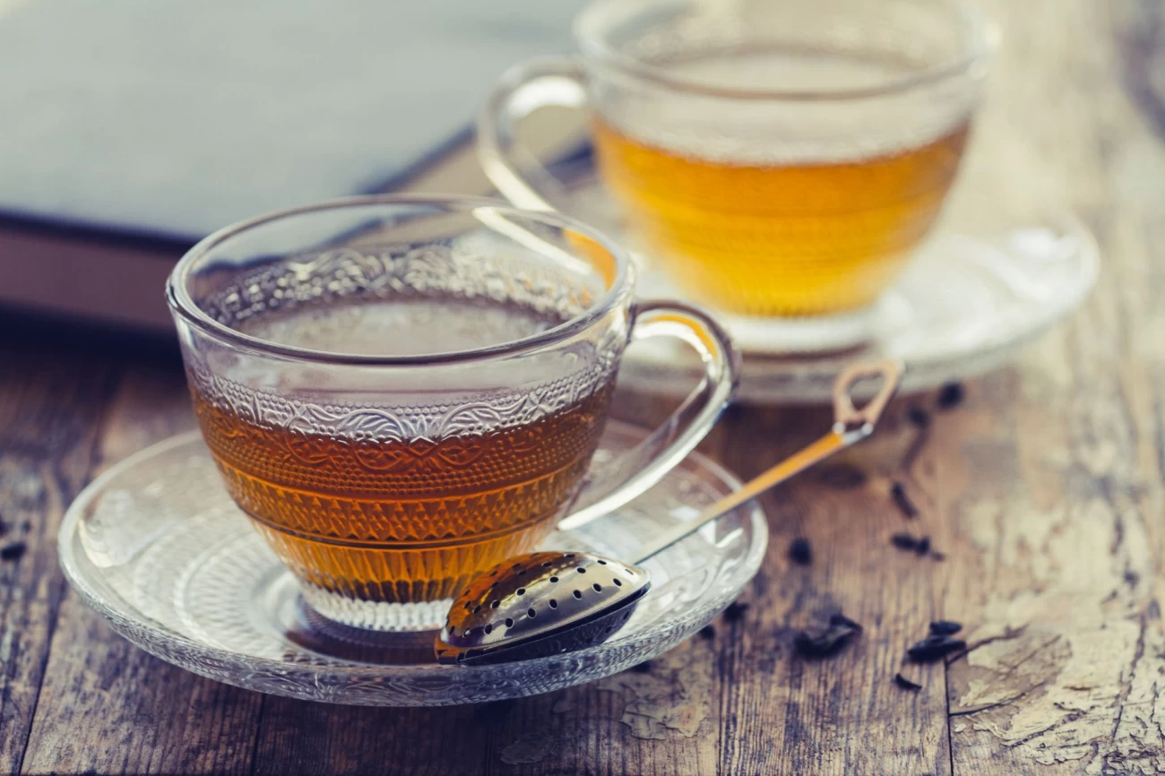 بهترین روش تمیز کردن چشم