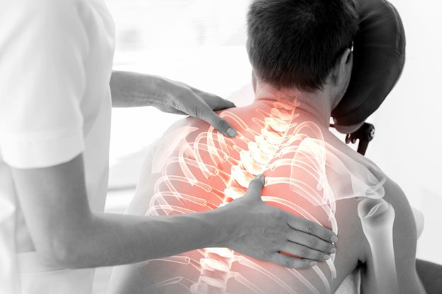 در چه صورتی باید به متخصص درد مراجعه کنم؟