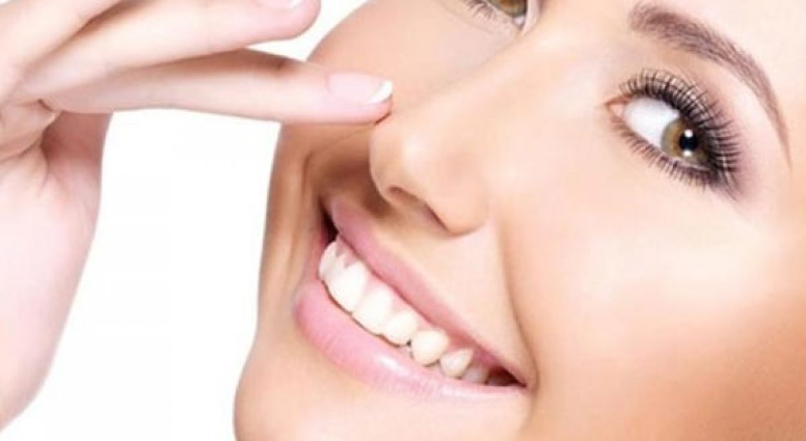 بررسی تأثیر عمل بینی بر فرم لب و لبخند (2 نکته مهم)