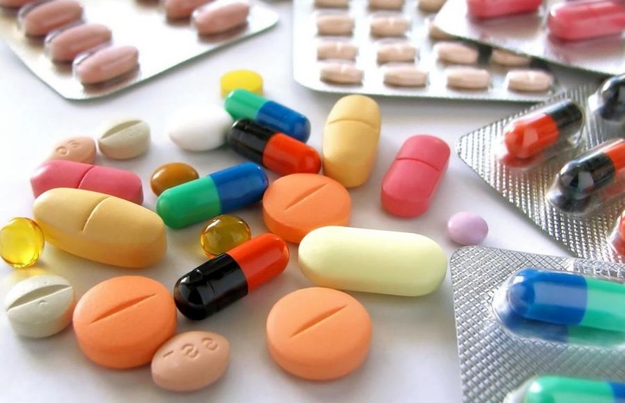 آشنایی با قرص سویملین و تاثیر آن بر رفع خشکی دهان (2 نکته مهم)