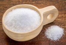 آیا خوردن نمک قبل و بعد از غذا مفید است ؟ (2 نکته مهم)