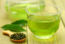 مضرات نوشیدن چای سبز پیش از خواب (2 نکته مهم)
