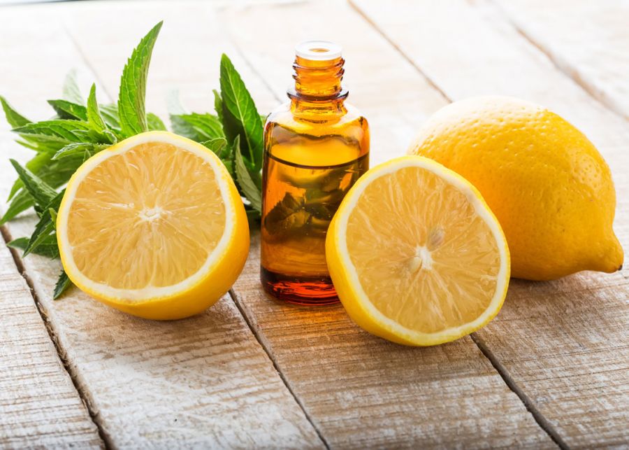 ۱۰ خاصیت بی نظیر روغن لیمو ترش + عوارض جانبی این روغن (2 نکته مهم) ۱۰ خاصیت بی نظیر روغن لیمو ترش + عوارض جانبی این روغن (2 نکته مهم)