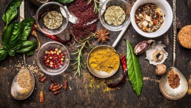 ۱۵ مواد غذایی که باعث تولید نفخ و گاز میشوند (2 نکته مهم)