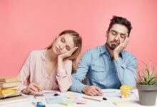 ۱۷ دلیل اصلی احساس خستگی : چرا همیشه احساس خستگی میکنیم ؟ (2 نکته مهم)