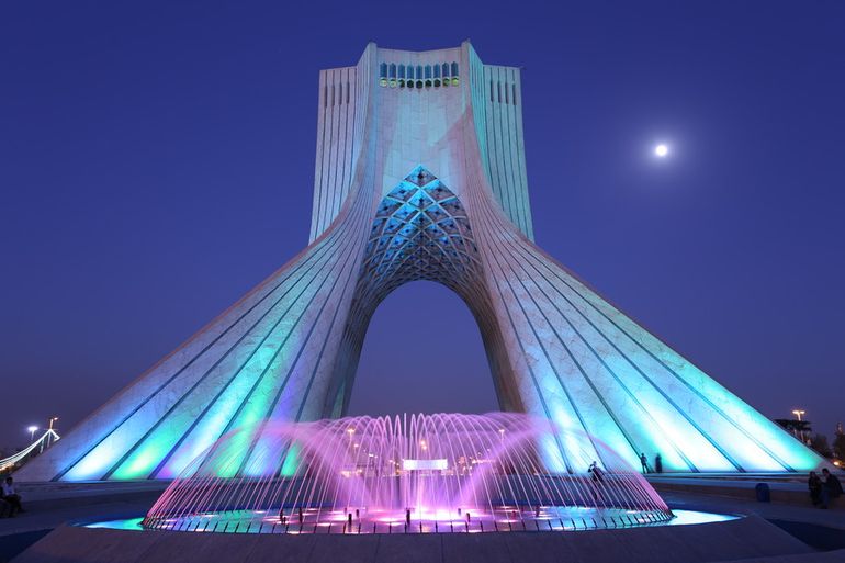 نمونه‌هایی از کاربرد عکس‌های میدان آزادی
