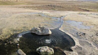 چشمه باباگرگر از جاذبه های مهم استان کردستان