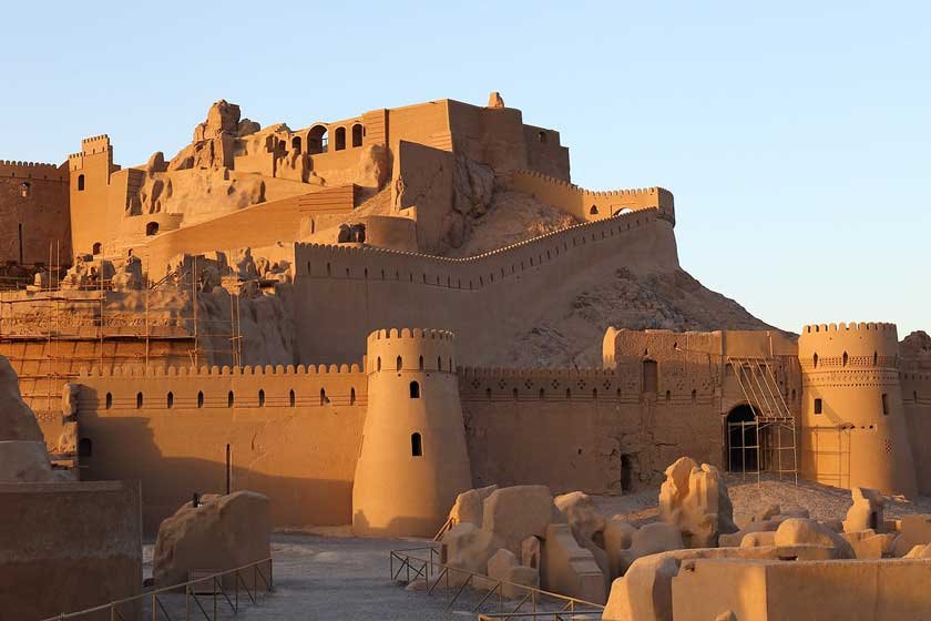 معماری ارگ بم: شاهکار مهندسی خشتی