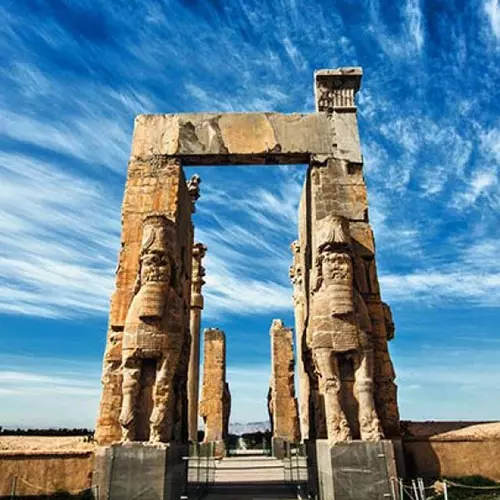 تخت جمشید نگین امپراتوری پارس (+ تصاویر) راهنمای نهایی شما برای درک گاهشماری زرتشتی