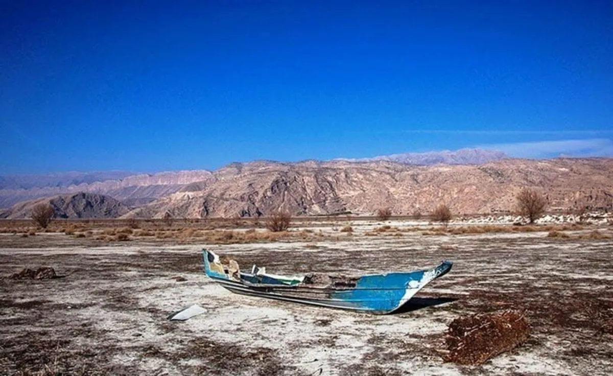 عوامل خشکی و مرگ تدریجی دریاچه پریشان