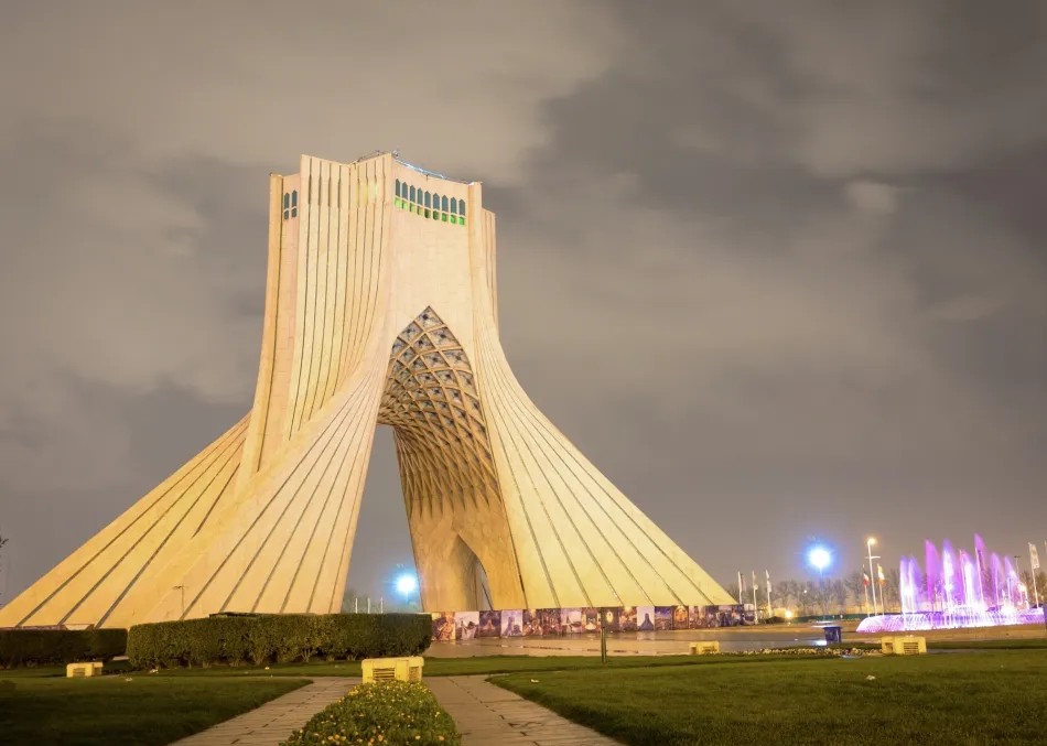 عکس های میدان آزادی واقع در تهران