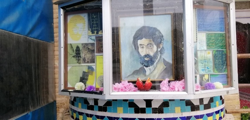 اماکن دیدنی اصفهان و شهرستان های تابعه آن (کاشان )-آرامگاه سهراب سپهری (+ تصاویر) آرامگاه سهراب: خلوتگاهی «ساده و تنها»