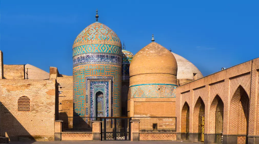 ۱۰. مجموعه شیخ صفی‌الدین اردبیلی، اردبیل – خانقاهی در لباس میراث جهانی
