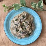 طرز تهیه خوراک مرغ مارسالا خوشمزه و خامه‌ای (فیلم آموزشی)