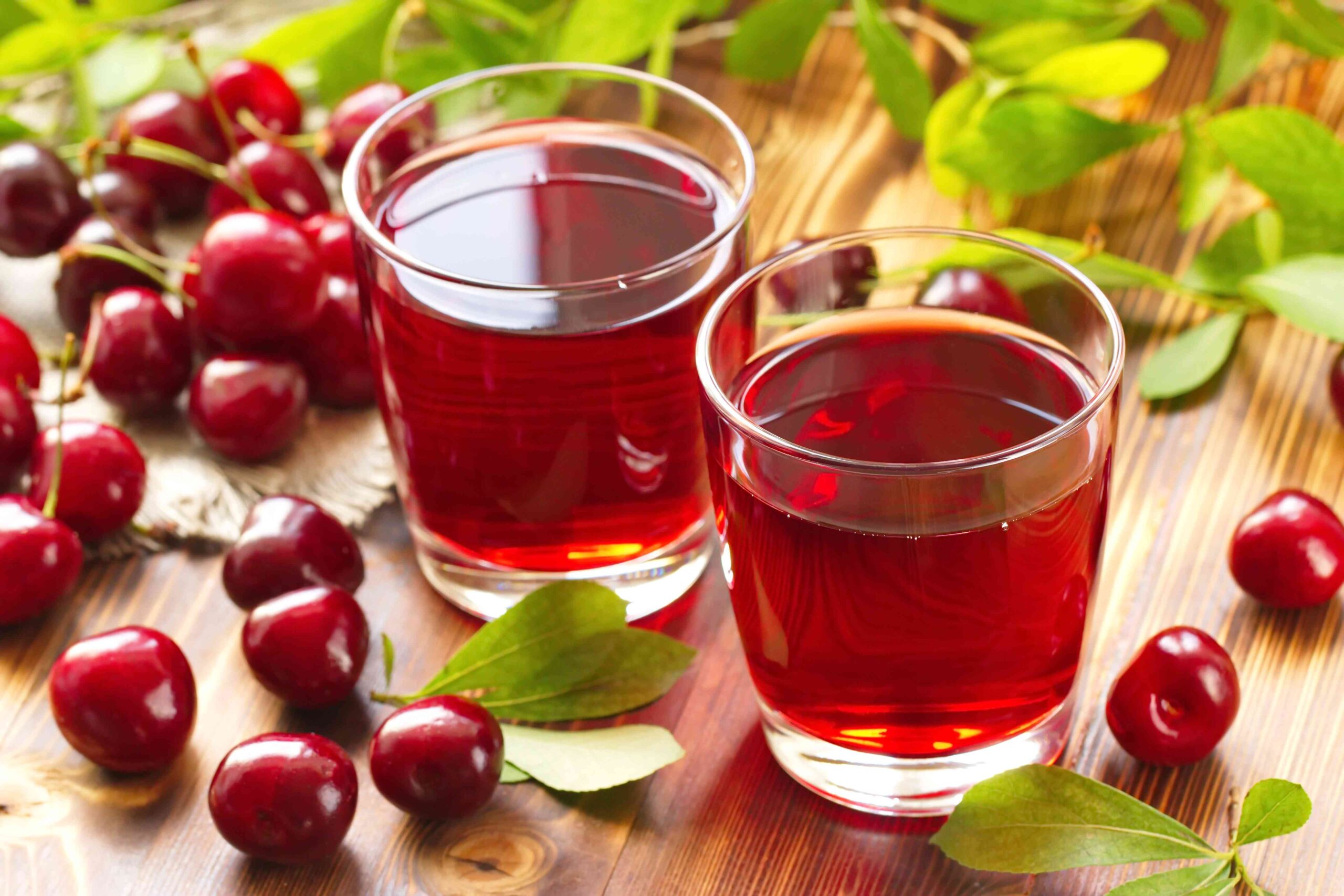 آب آلبالو: گنجینه فواید سلامت، بررسی علمی و نکات ایمنی