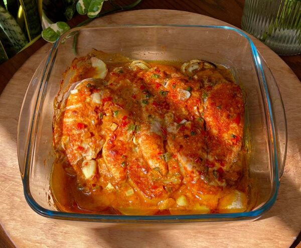 طرز تهیه مرغ تنوری خوشمزه در فر (فیلم آموزشی)