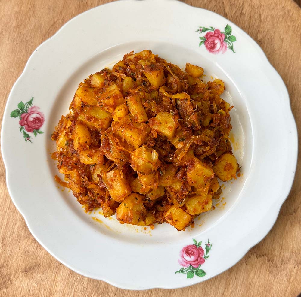 طرز تهیه دو پیازه آلو شیرازی خوشمزه و اصیل (فیلم آموزشی)