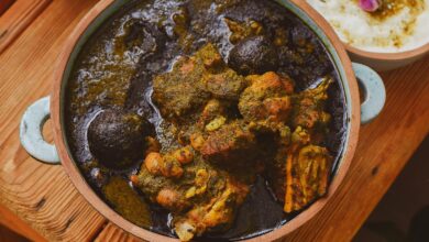 طرز تهیه قورمه سبزی تهرانی (مرحله به مرحله)