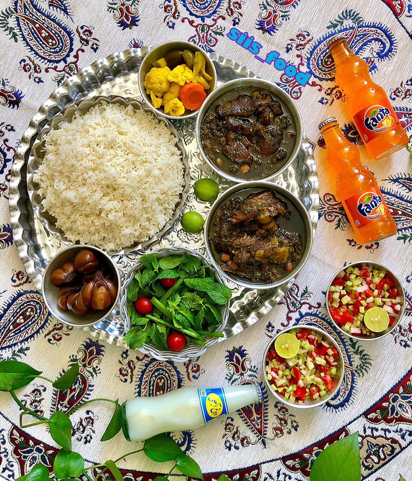 طرز تهیه قورمه سبزی لاپلو (مرحله به مرحله)