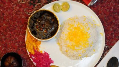 طرز تهیه قورمه سبزی رژیمی (مرحله به مرحله)