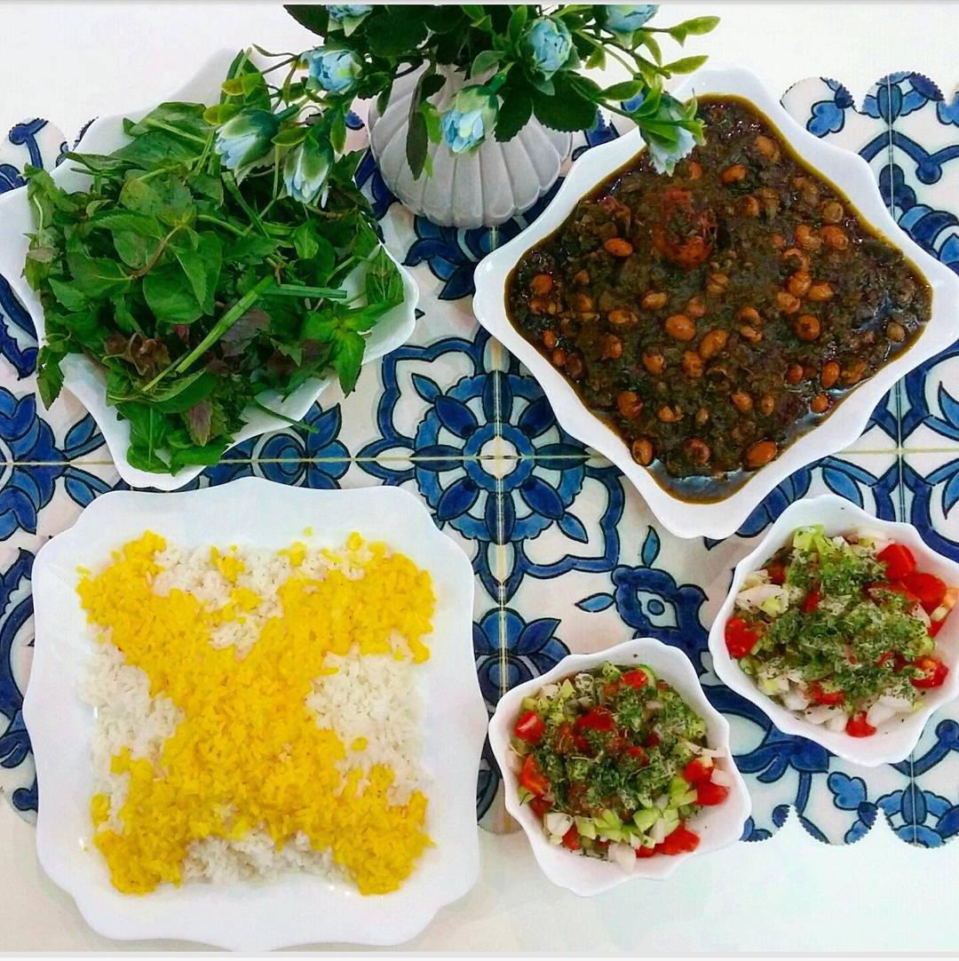 چقدر لوبیا برای قورمه‌سبزی لازم است؟ (مقادیر دقیق)