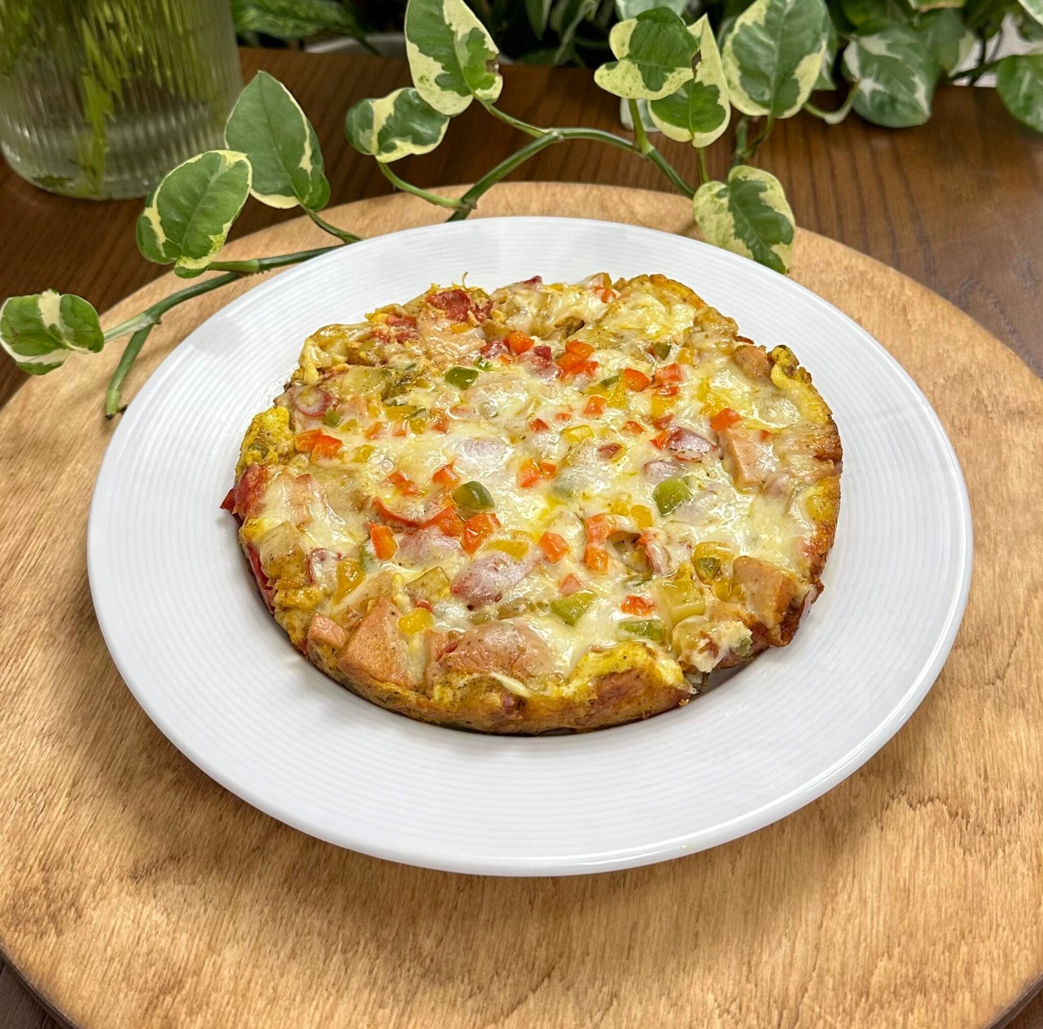 طرز تهیه پیتزا تخم‌مرغی ساده و سریع (فیلم آموزشی)