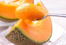 خواص شگفت‌انگیز ماسک طالبی برای پوست: راهنمای جامع و علمی