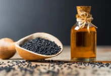 خواص مالیدن روغن سیاه دانه به شکم: راهنمای جامع و علمی