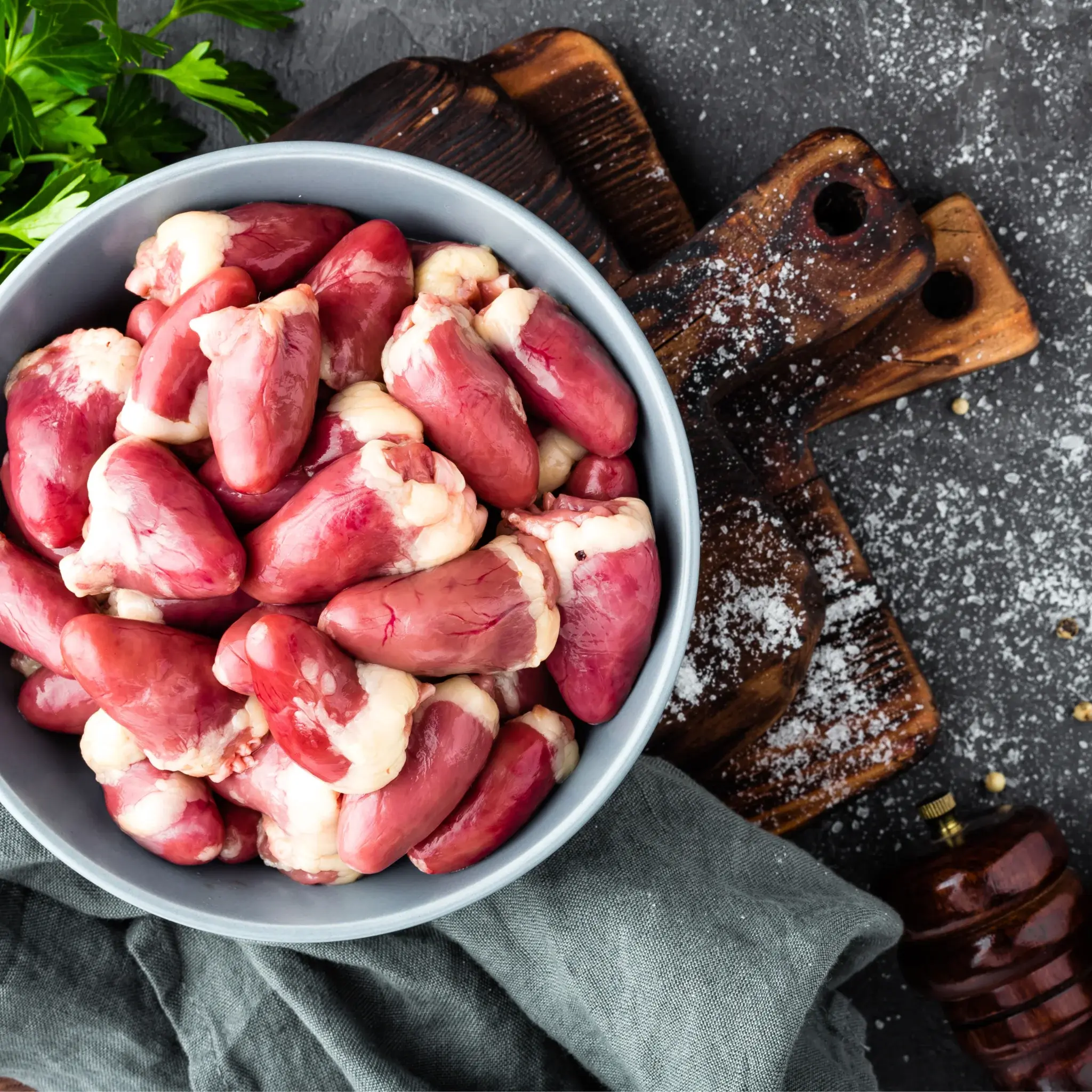خواص دل مرغ در بارداری: گنجینه‌ای مغذی یا خطری پنهان؟