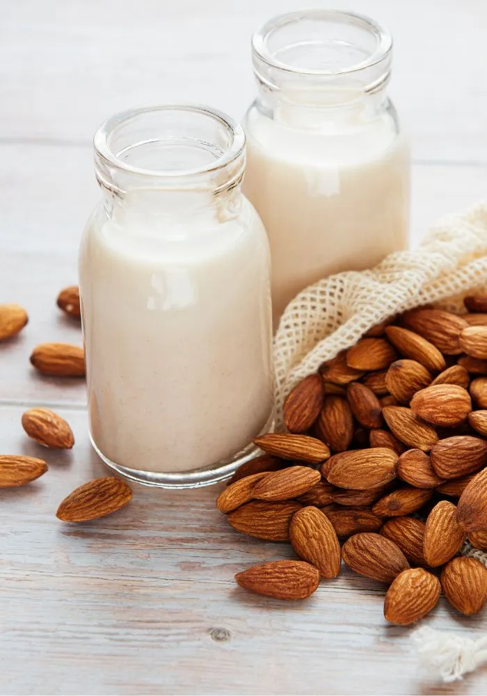 بررسی جامع خواص شیر بادام برای سلامت اعصاب و روان: از کاهش استرس تا بهبود خواب بررسی جامع خواص شیر بادام برای سلامت اعصاب و روان: از کاهش استرس تا بهبود خواب