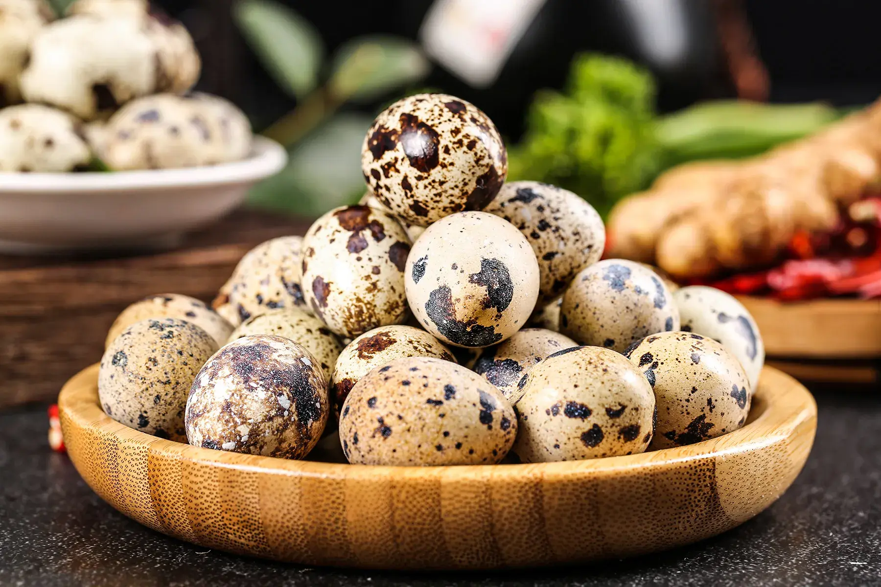 آیا تخم بلدرچین به تقویت اسپرم و افزایش باروری مردان کمک می‌کند؟ بررسی خواص علمی و نکات مصرف