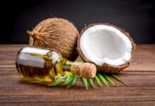 خواص روغن نارگیل برای دندان: بررسی علمی فواید، عوارض و نحوه استفاده صحیح