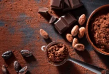 خواص شگفت‌انگیز شکلات تلخ برای پوست: راهنمای جامع و علمی
