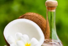 خواص شگفت‌انگیز روغن نارگیل برای مو: راهنمای جامع و علمی
