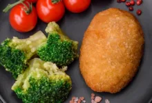 طرز تهیه کوکوی بروکلی خوشمزه و ساده ( با گردو و زرشک)